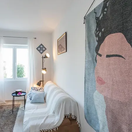 アパート Lusi ドゥブロブニク