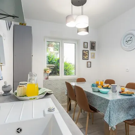 Lusi アパート ドゥブロブニク